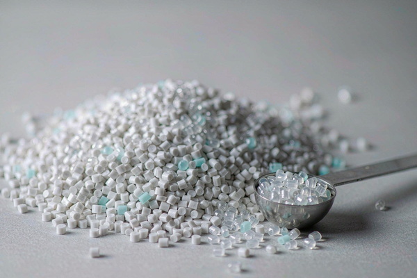 PLA PBAT pellets with additives